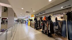 Lucky Plaza (D9), Retail #507401691